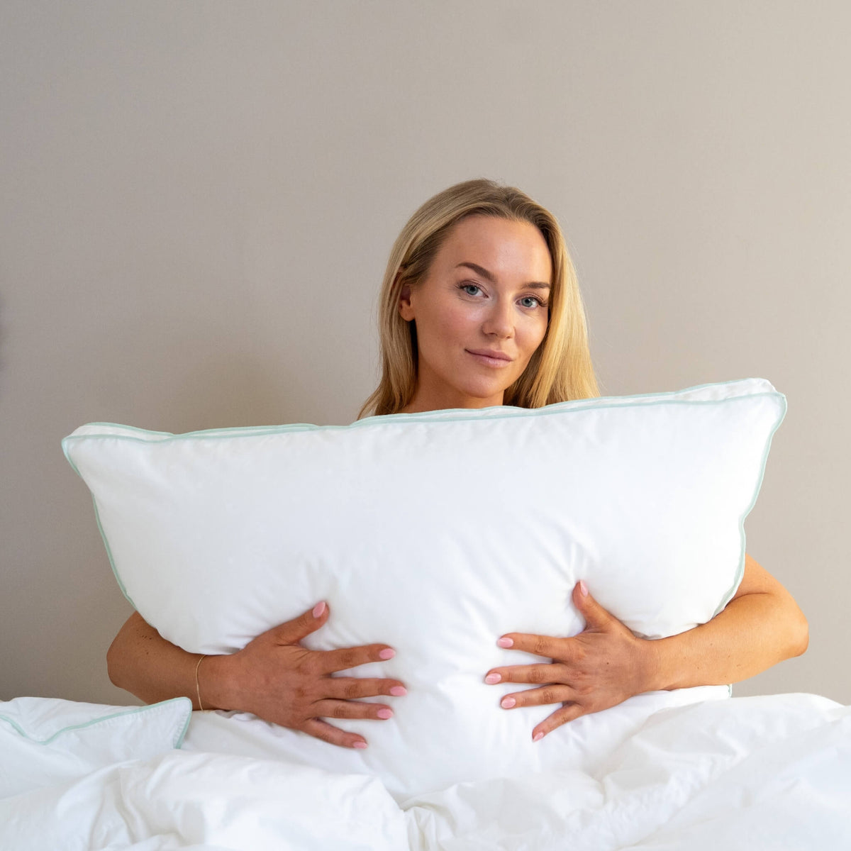 Box Pillow - high-loft pillow with box edges