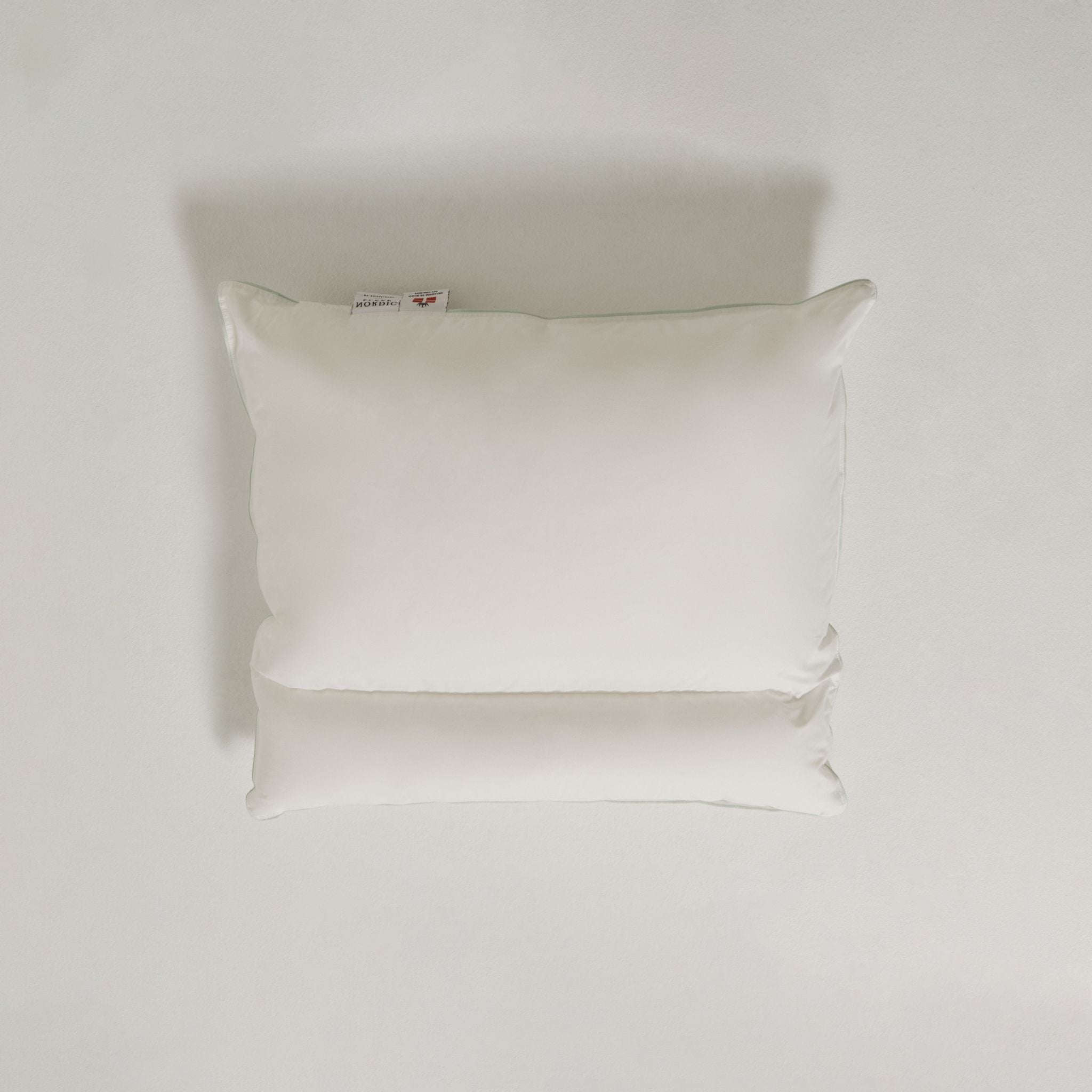 NeckSupport Pillow incl. cover - White