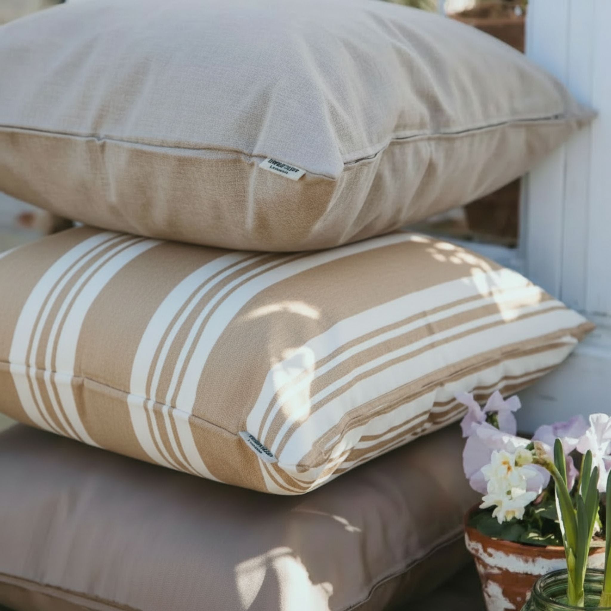Outdoor pillow 50x50 - Beige stripe