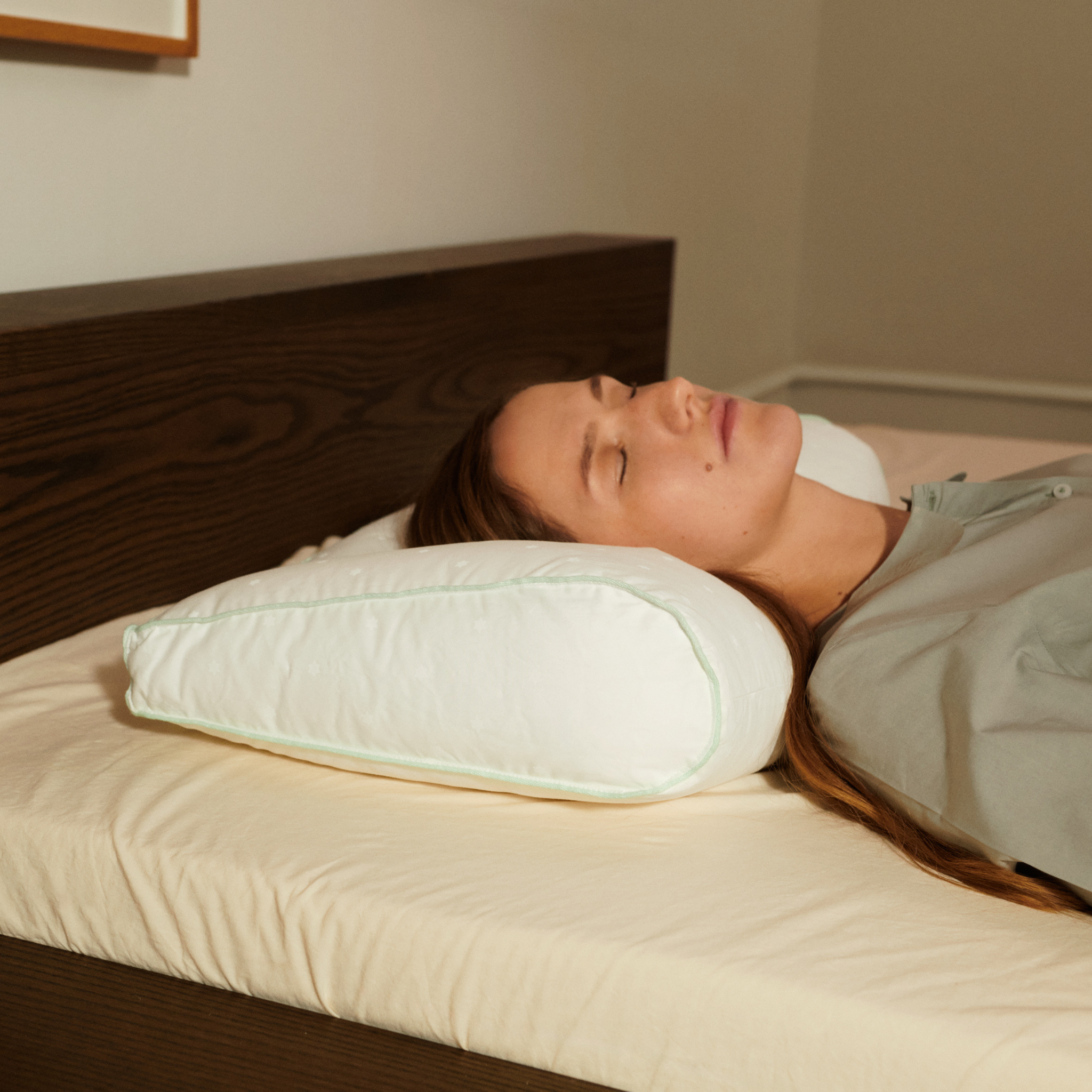 Chiropractic Pillow incl. cover - White
