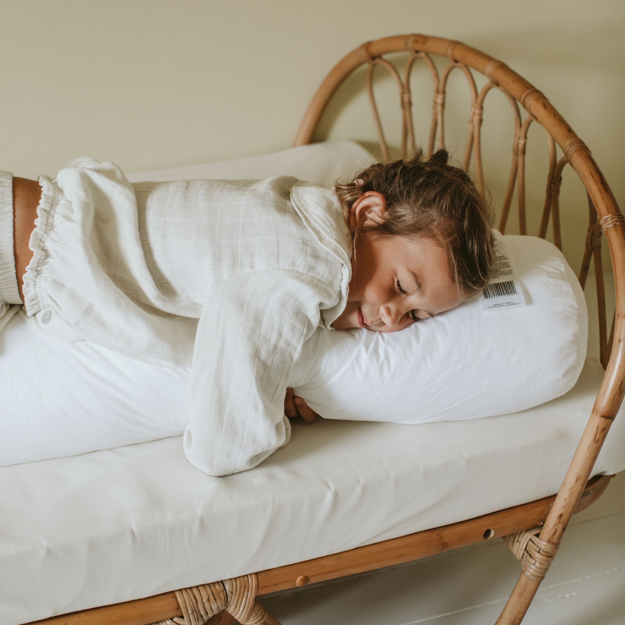 Comfort-I Support Pillow Junior incl. cover - White
