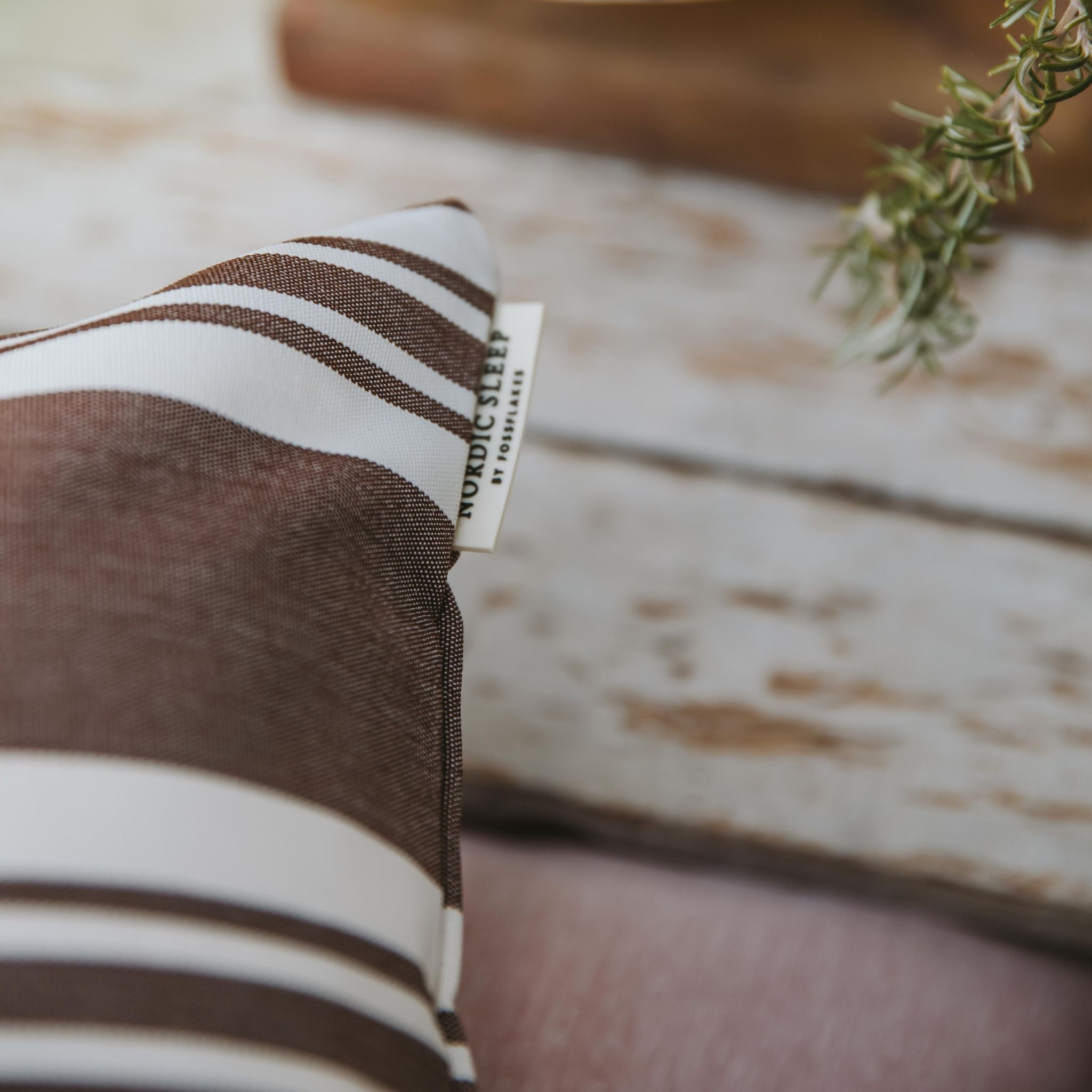 Outdoor pillow 50x50 - Dark brown/White stripe