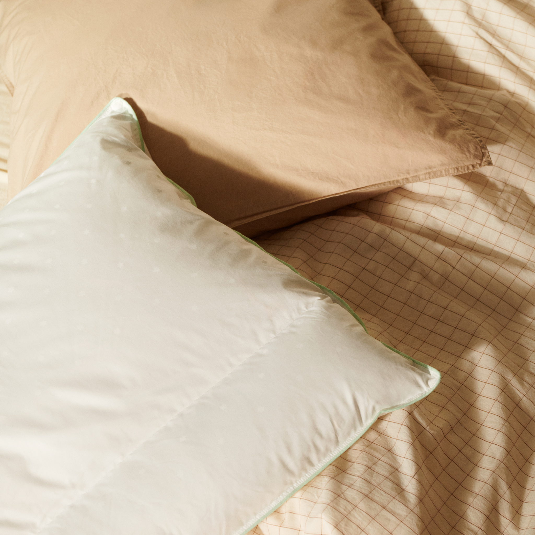NeckSupport Pillow incl. cover - White