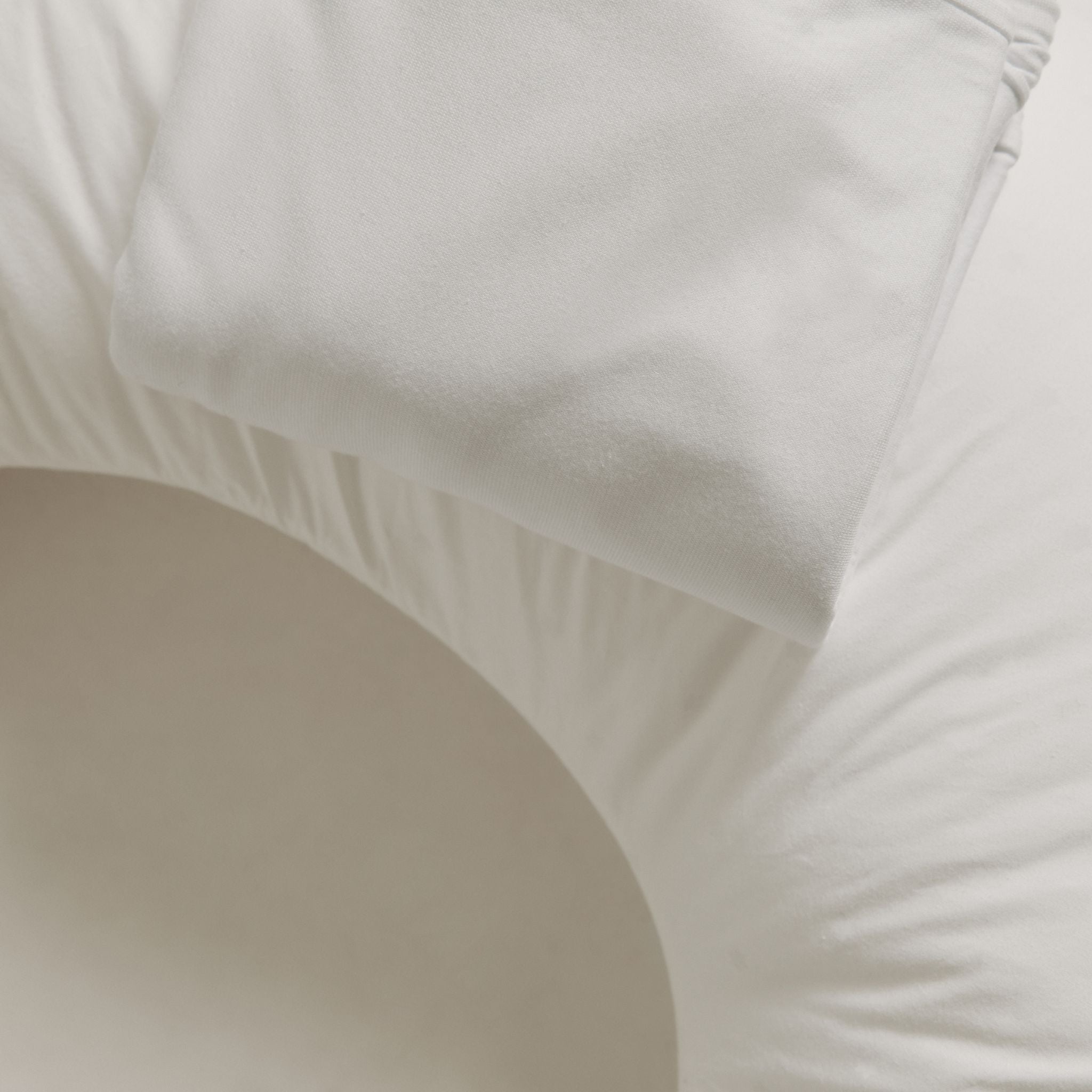 Comfort-U Support Pillow incl. cover - White
