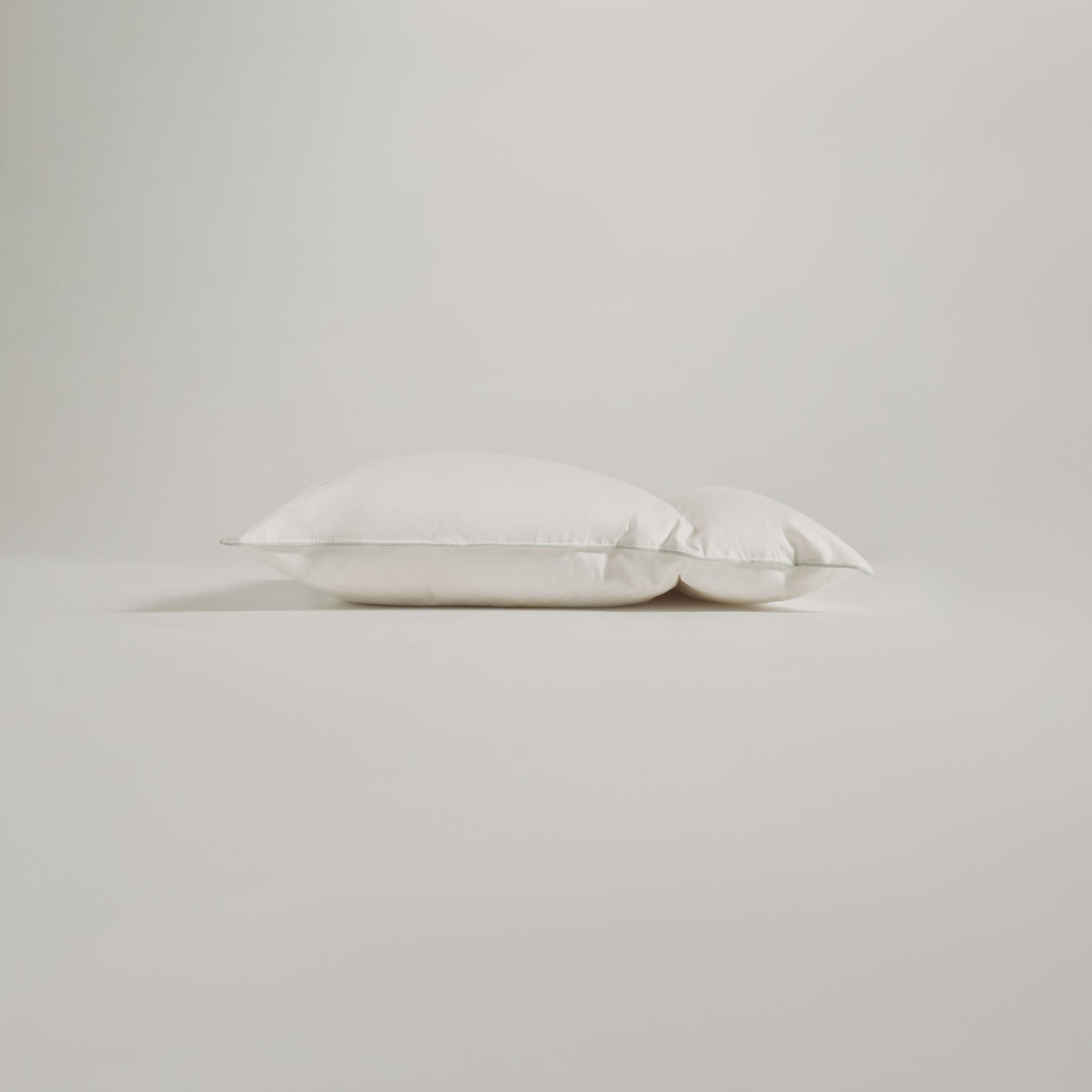 NeckSupport Pillow incl. cover - White