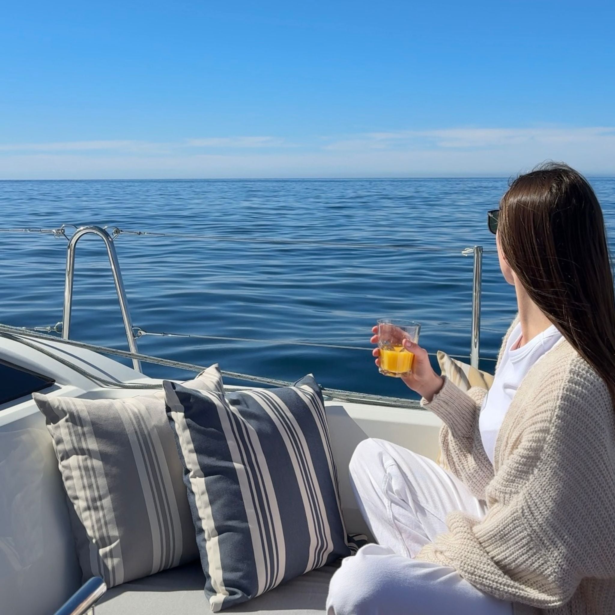 Outdoor Pillow 40x60 - Navy stripe