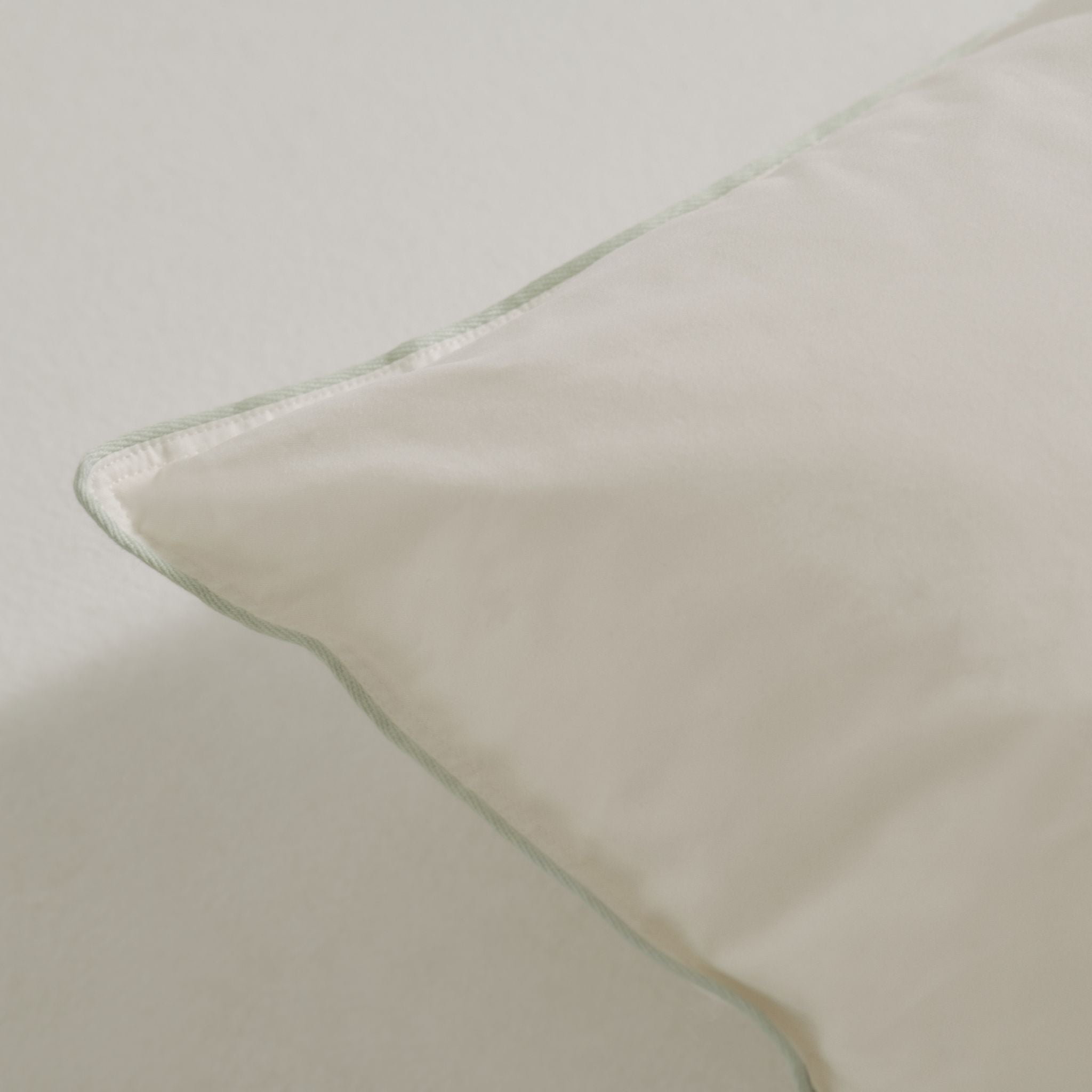 Pillow Medium Low