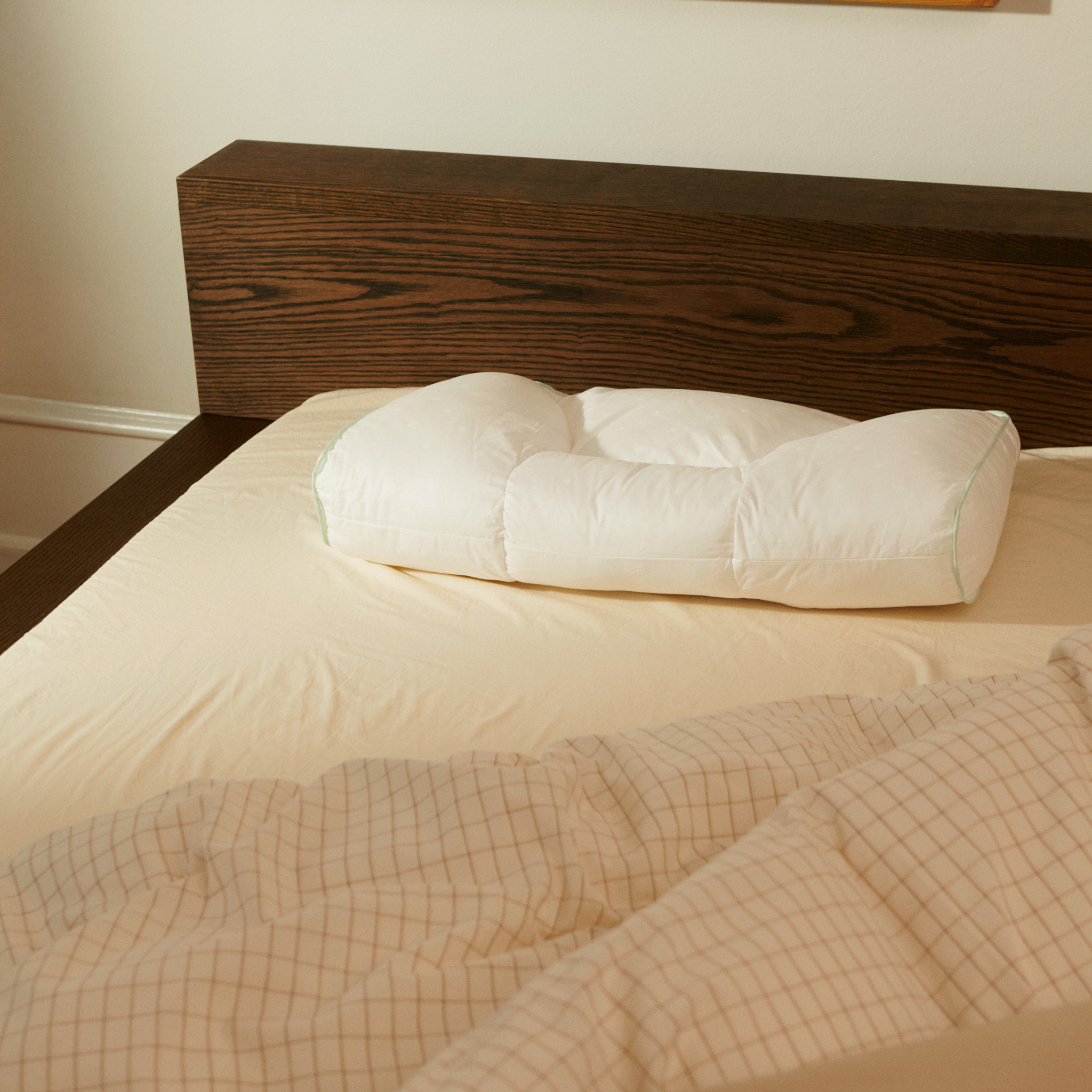 Chiropractic Pillow incl. cover - White