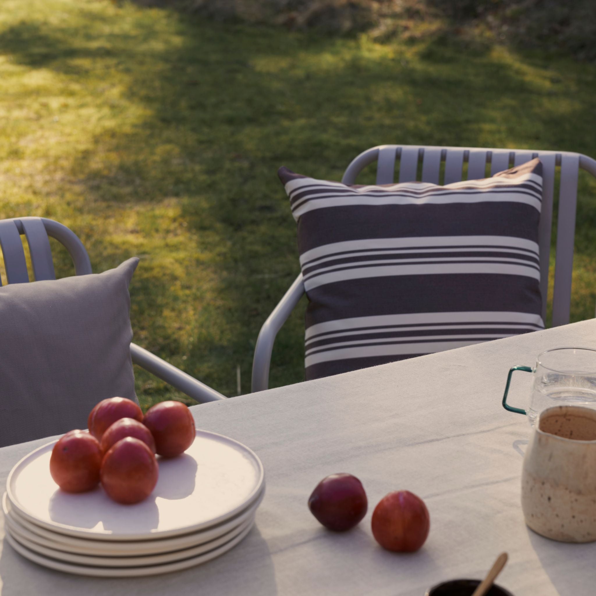 Outdoor pillow 50x50 - Dark brown/White stripe