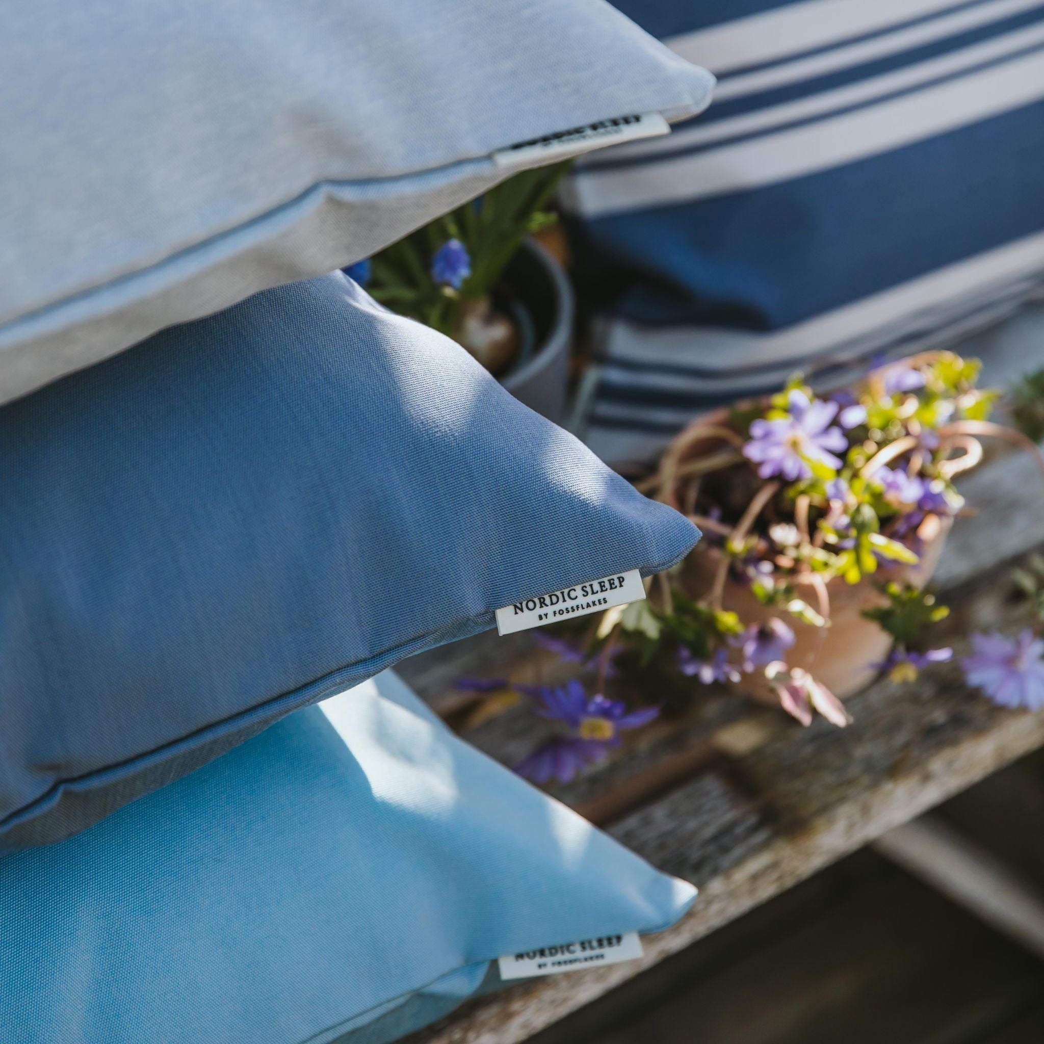 Outdoor pillow 40x60 - Light blue