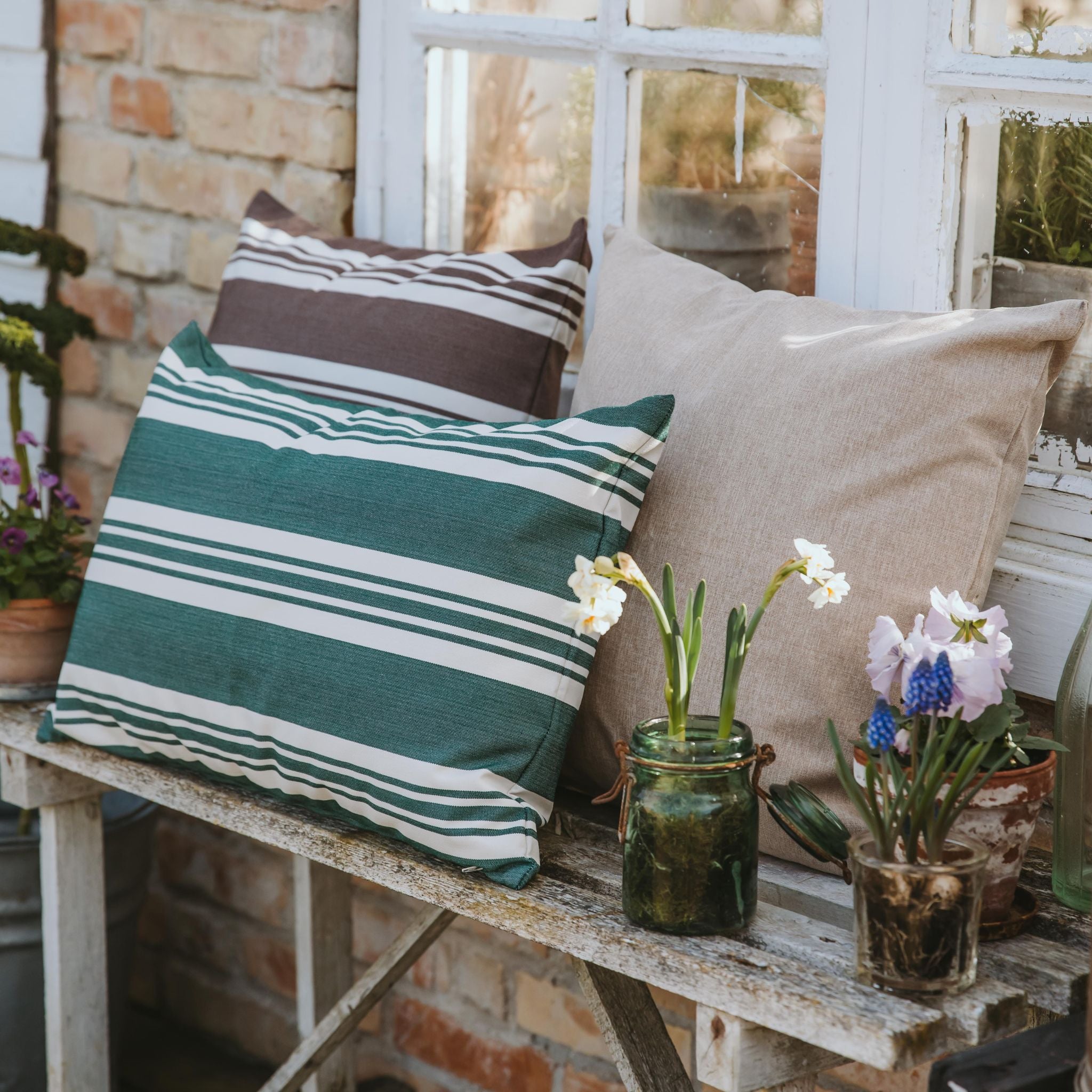 Outdoor pillow 40x60 - Dark green stripe