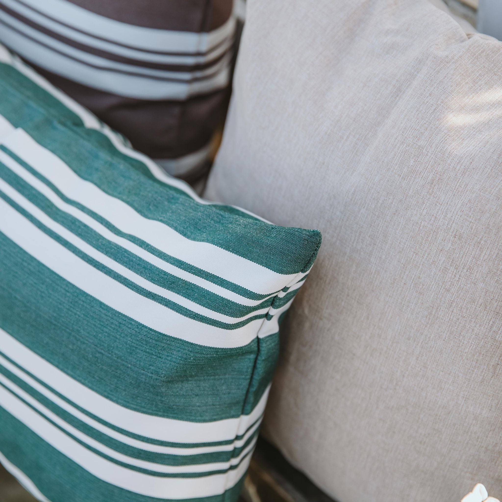 Outdoor pillow 50x50 - Dark green stripe