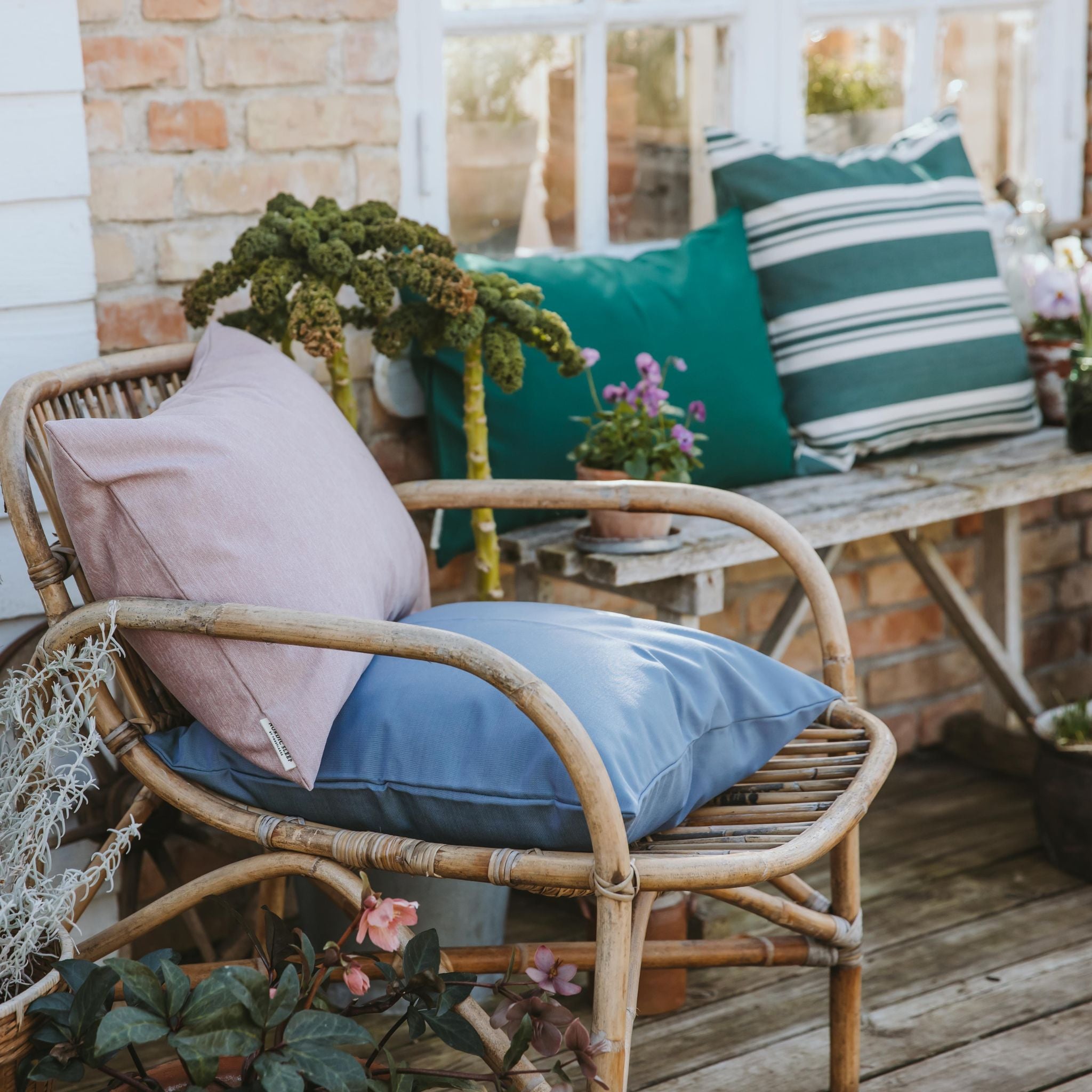 Outdoor pillow 50x50 - Dark green stripe