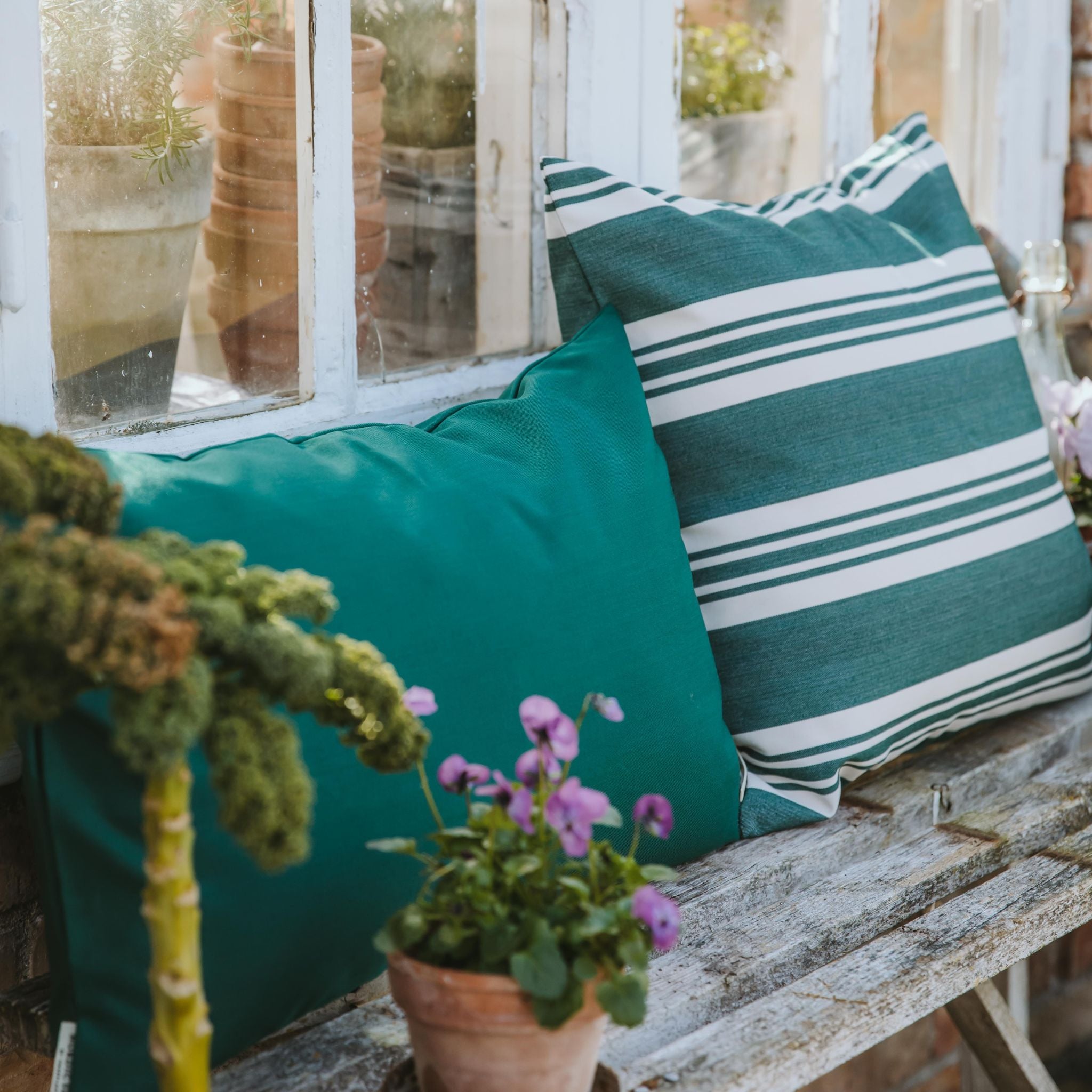 Outdoor pillow 50x50 - Dark green stripe